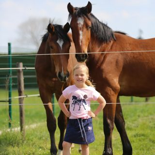 ❤🐎Kennst du auch ein Mädchen, das perfekt für dieses Pferdeset ist?🐎❤

✅ Zahlen Sie anschlieẞend mit Klarna
📨 Schnell geliefert
📦 Kostenloser Versand ab € 55,-
❤️ 5% Rabatt für angemeldete kunden!

süßer Kuss,
babesundbinkies.de😃
#Kleidungsset #Set #Mädchen #Mode #supercool #Frühling #rosa #blau #Pferde #Sommerkollektion #Frühlingskollektion #loveforfashion #Kindermode #babesundbinkies