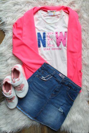 Rock denim blau, shirt new weiss, sneaker chichy weiss, blazer pink flash